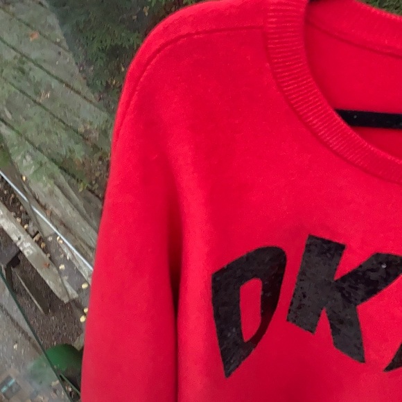 DKNY jeans new sequinned red sweater - Picture 6 of 11